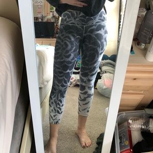 Lululemon crop leggings